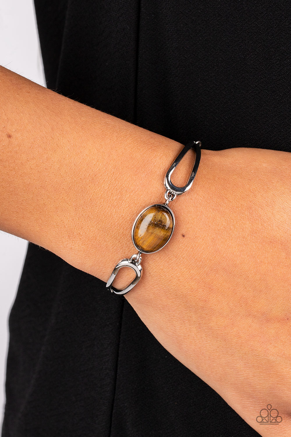 Paparazzi A Quarter Past ZEN Brown Clasp Bracelet - P9SE-BNXX-211XX
