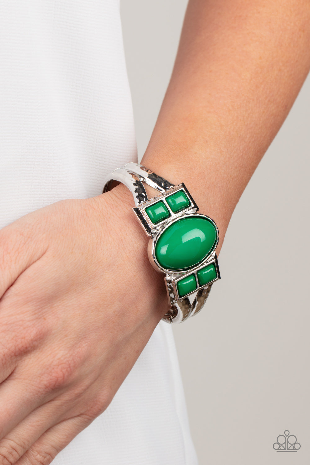 Paparazzi A Touch of Tiki Green Hinged Cuff Bracelet - P9SE-GRXX-146XX