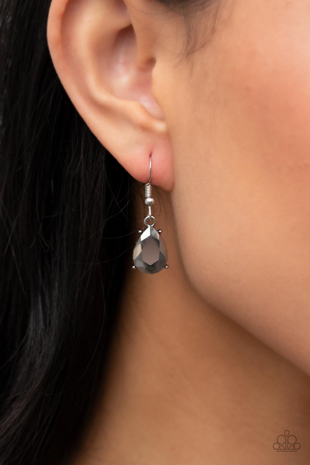 Paparazzi Come At Me Silver Short Necklace - P2ED-SVXX-209XX