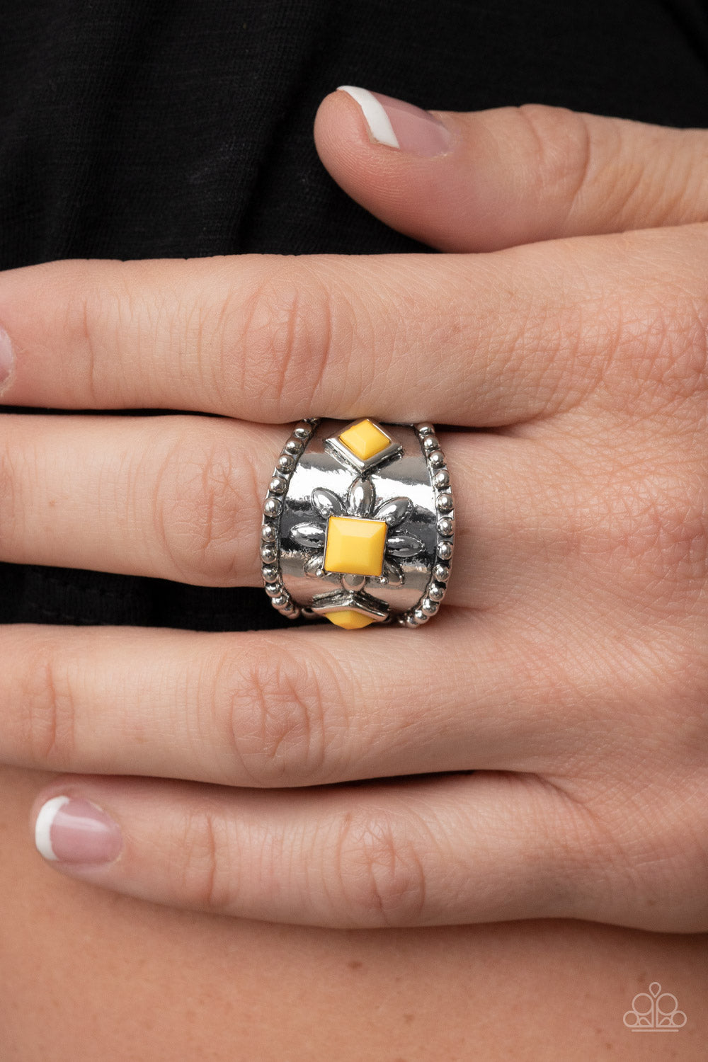 Paparazzi Daisy Diviner Yellow Ring - P4WH-YWXX-143XX