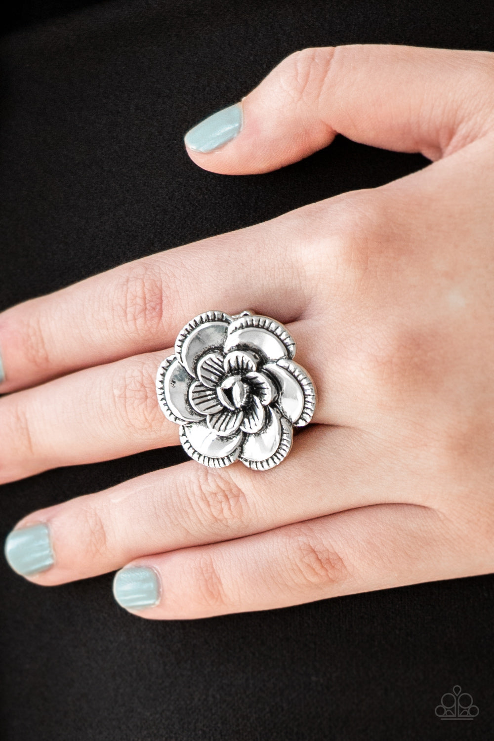 Paparazzi Flowerbed and Breakfast Silver Ring