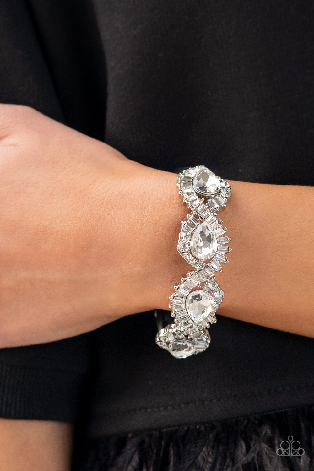 Paparazzi For The Win White Hinged Cuff Bracelet - P9ST-WTXX-019XX