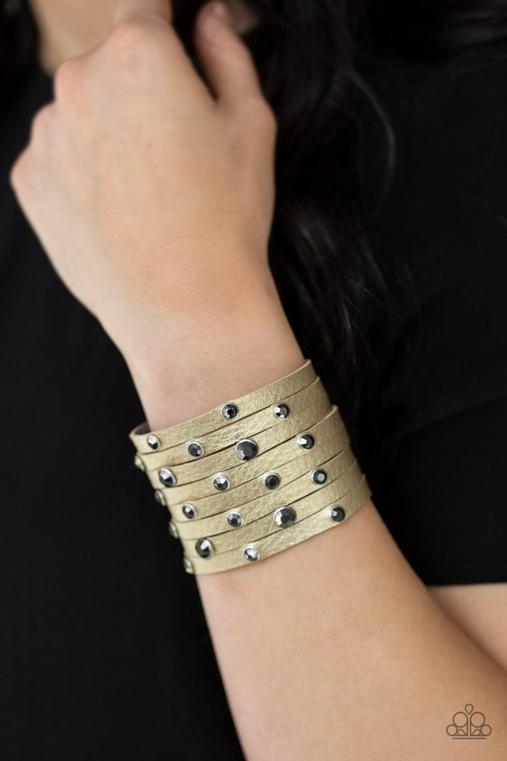 Paparazzi Go-Getter Glamorous Multi Single Wrap Snap Bracelet - P9DI-URMT-012XX
