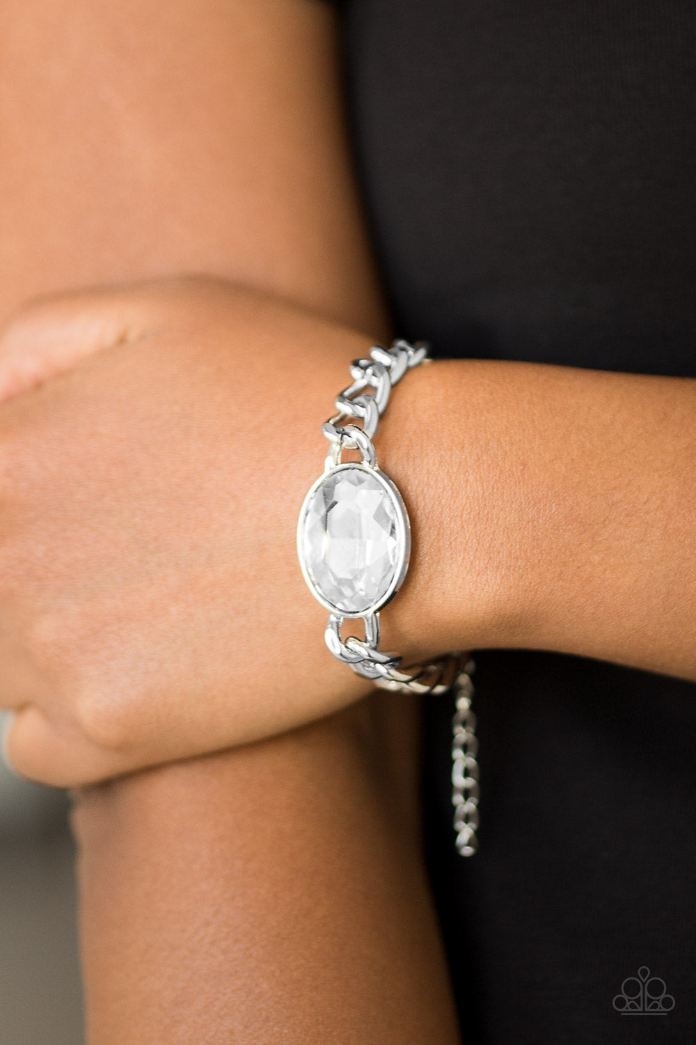 Paparazzi Luxury Lush White Clasp Bracelet - P9RE-WTXX-240XX