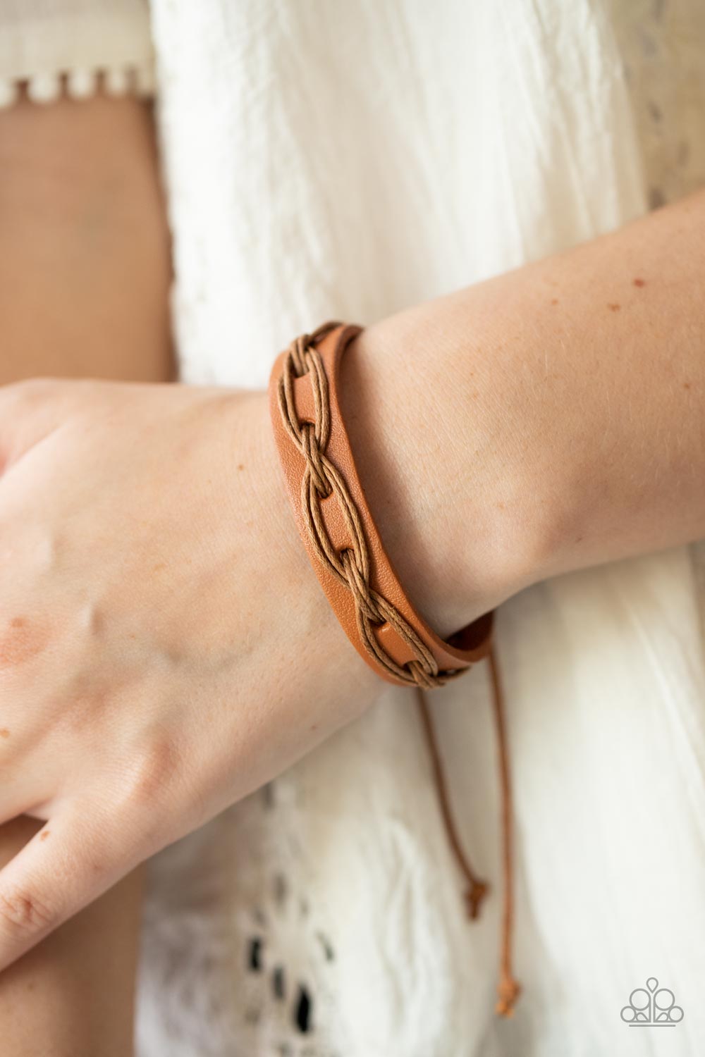 Paparazzi Macho Mystery Brown Sliding Knot Bracelet - P9UR-BNXX-577XX
