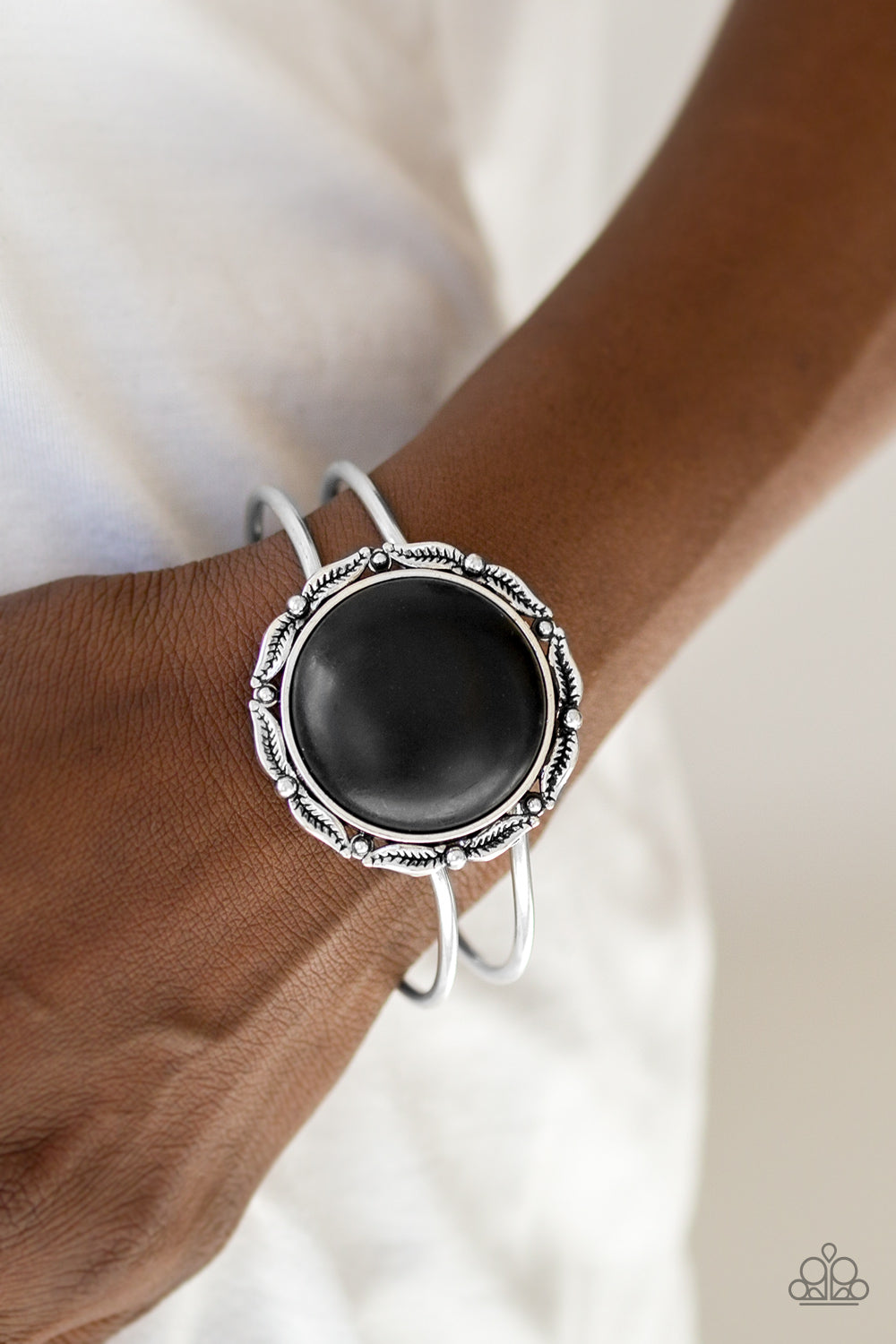 Paparazzi Mojave Harvest Black Hinged Cuff Bracelet - P9SE-BKXX-123XX