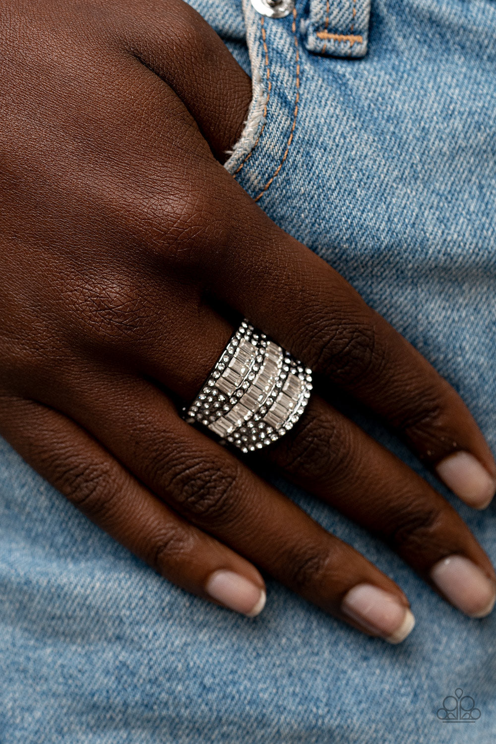 Paparazzi Red Carpet Redux Black Ring - P4RE-BKXX-253XX