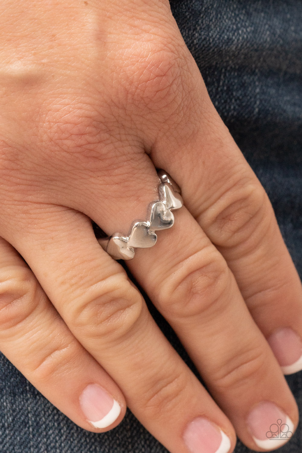 Paparazzi Rhythm of Love Silver Ring - P4DA-SVXX-129XX