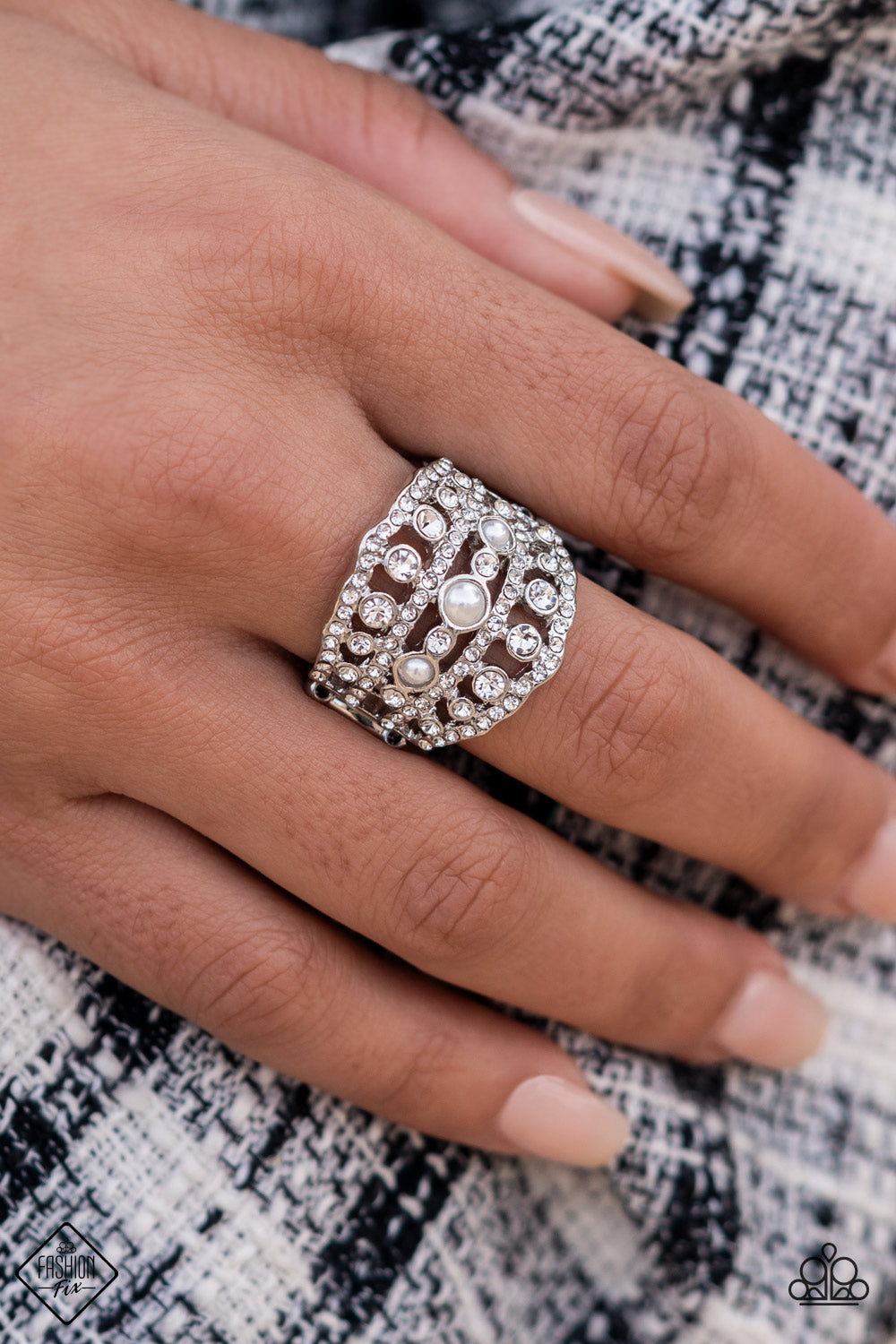 Paparazzi Sailboat Bling White Ring - Fashion Fix Fiercely 5th Avenue April 2022 - P4RE-WTXX-496HY