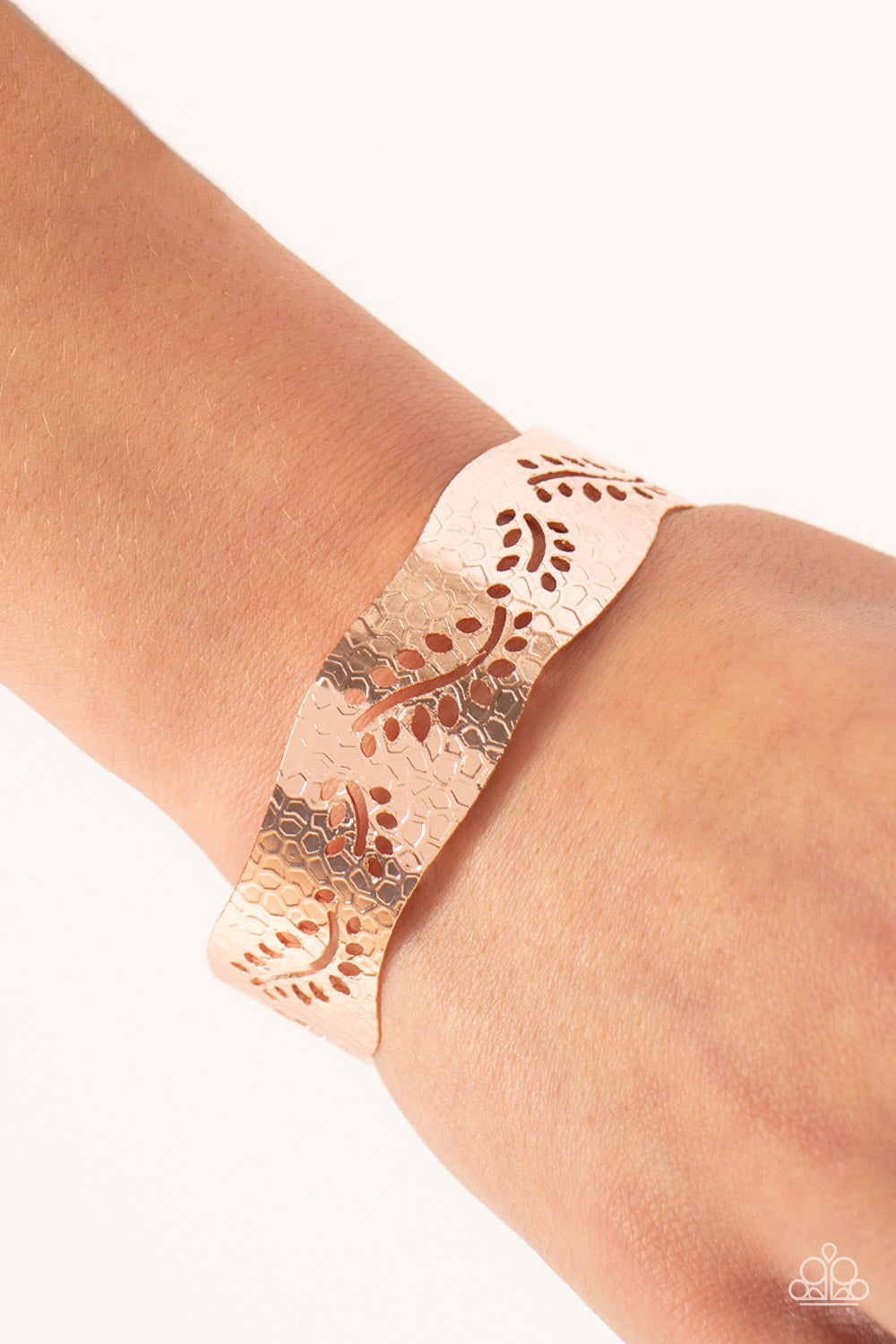 Paparazzi Savanna Oasis Rose Gold Cuff Bracelet - P9BA-GDRS-103XX
