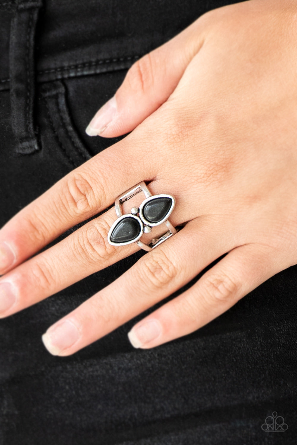 Paparazzi Simply Saharan Black Stone Ring