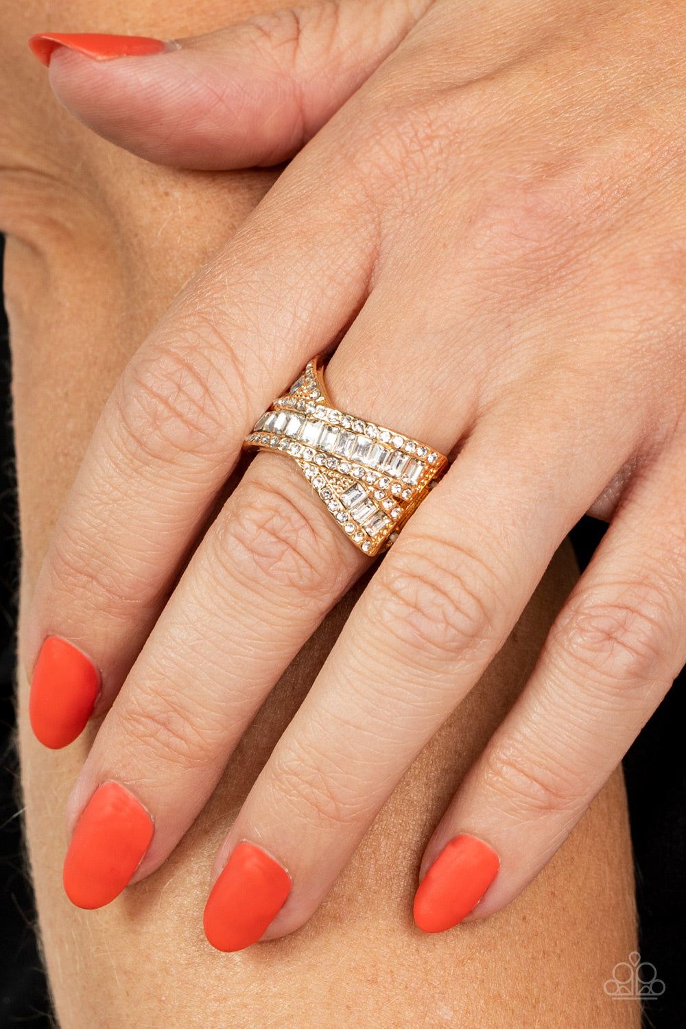 Paparazzi Status Update Gold Ring - P4RE-GDXX-231XX