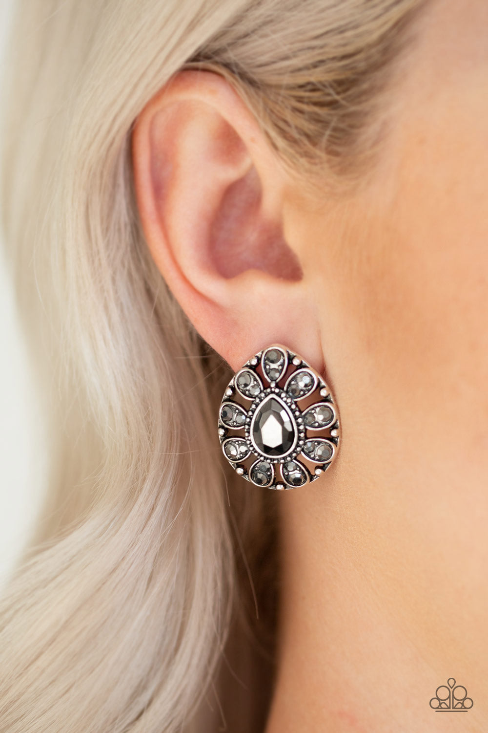 Paparazzi Treasure Retreat Silver Post Earrings