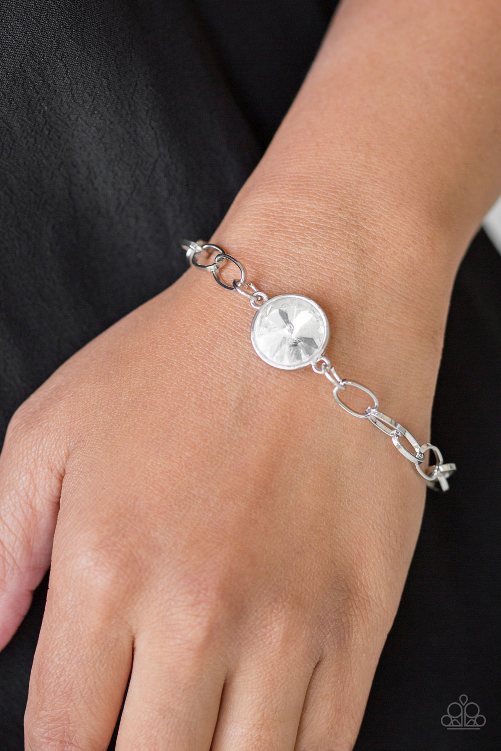 Paparazzi All Aglitter White Toggle Bracelet