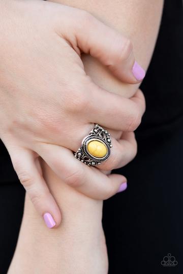Paparazzi Coyote Canyon Yellow Stone Ring