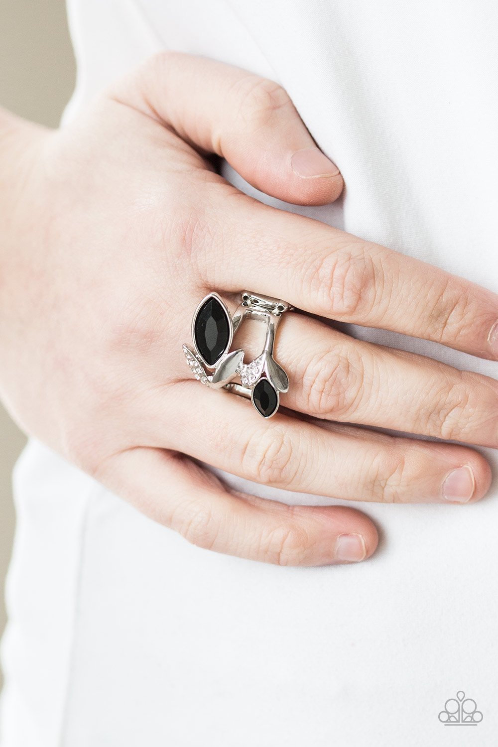 Paparazzi Flawless Foliage Black Ring