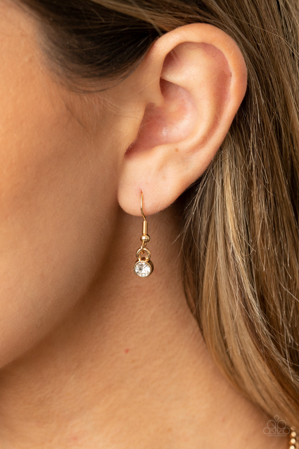 Paparazzi GLOW-Getter Glamour Gold Short Necklace