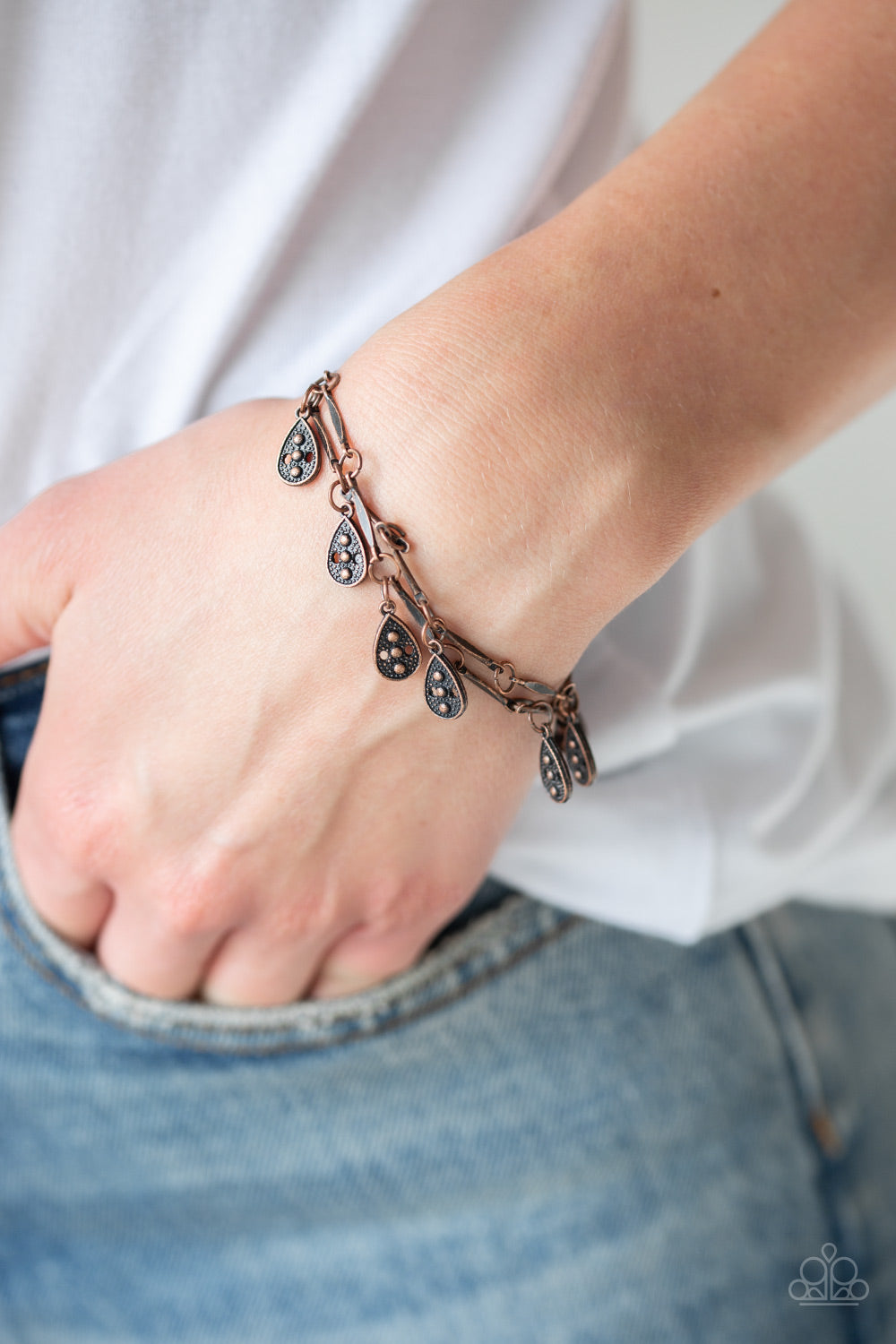 Paparazzi Gypsy Glee Copper Clasp Bracelet - P9WH-CPXX-106BV