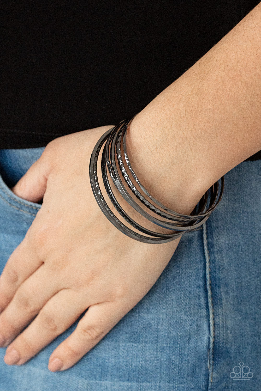 Paparazzi How Do You Stack Up? Black Bangle Bracelet