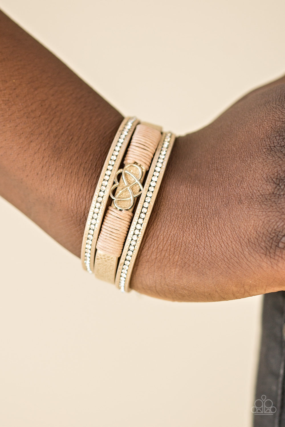 Paparazzi Hustlin Heart Pink Clasp Bracelet