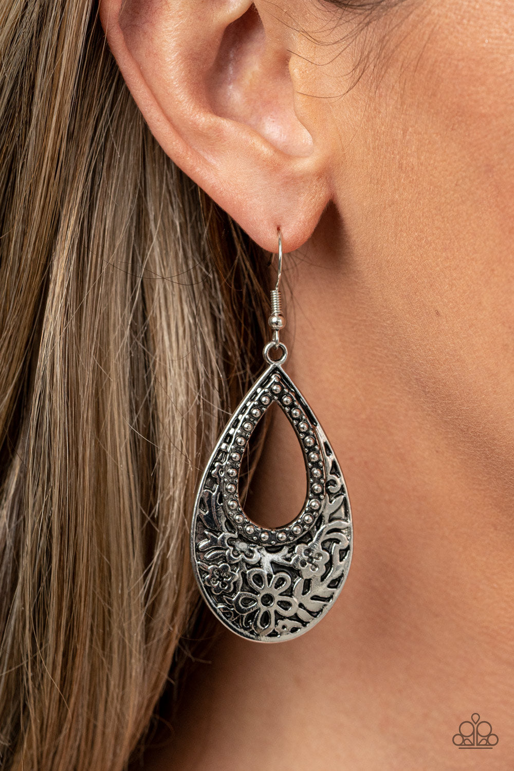 Paparazzi Organically Opulent Silver Fishhook Earrings