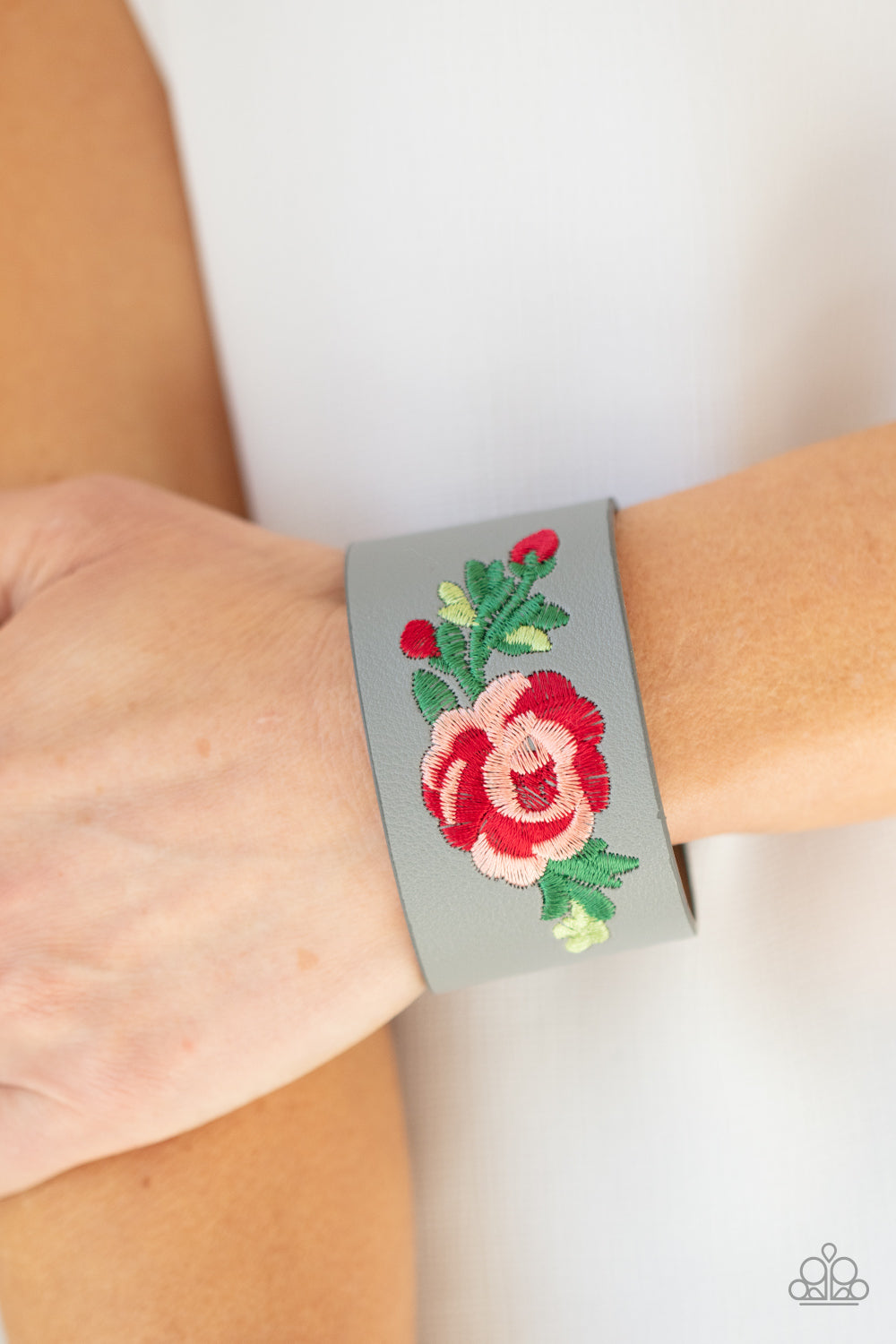 Paparazzi Rebel Rose Silver Single Wrap Snap Bracelet