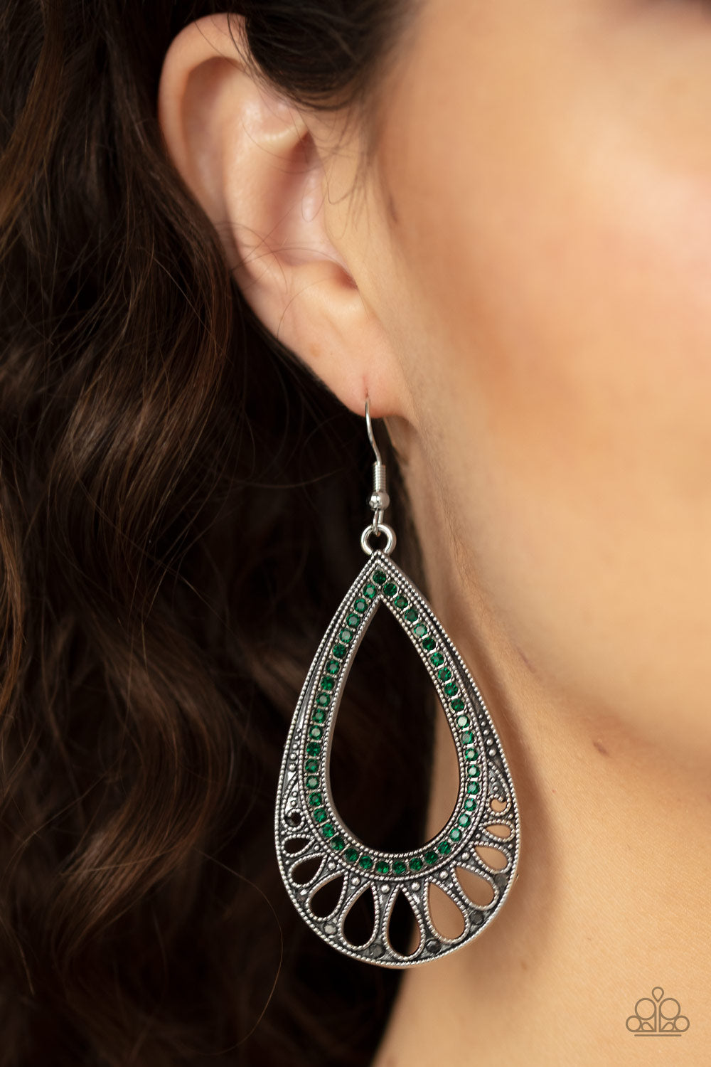 Paparazzi Royal Finesse Green Fishhook Earrings - P5ED-GRXX-040XX
