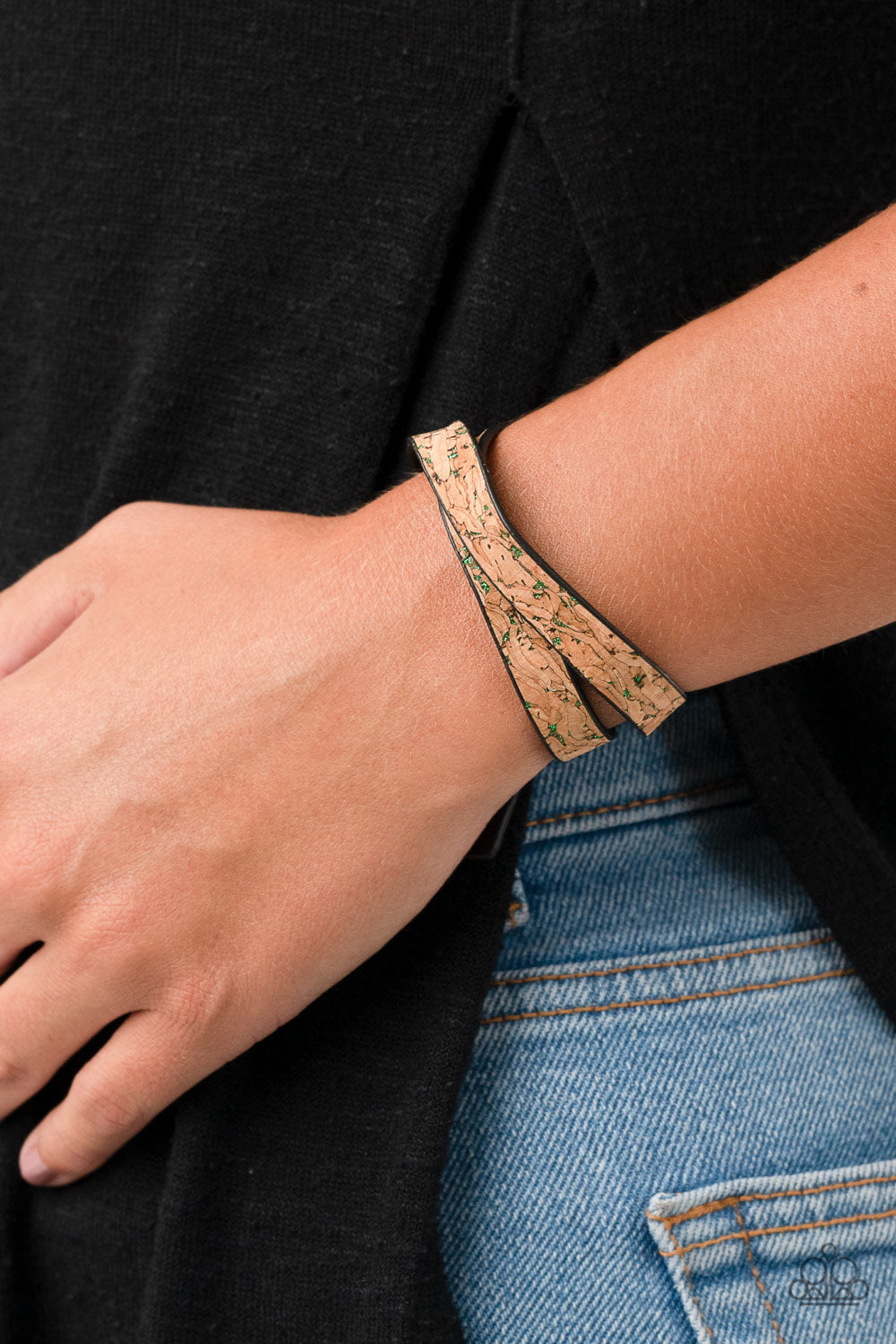 Paparazzi Space Warp Green Double Wrap Snap Bracelet - P9SE-URGR-103XX