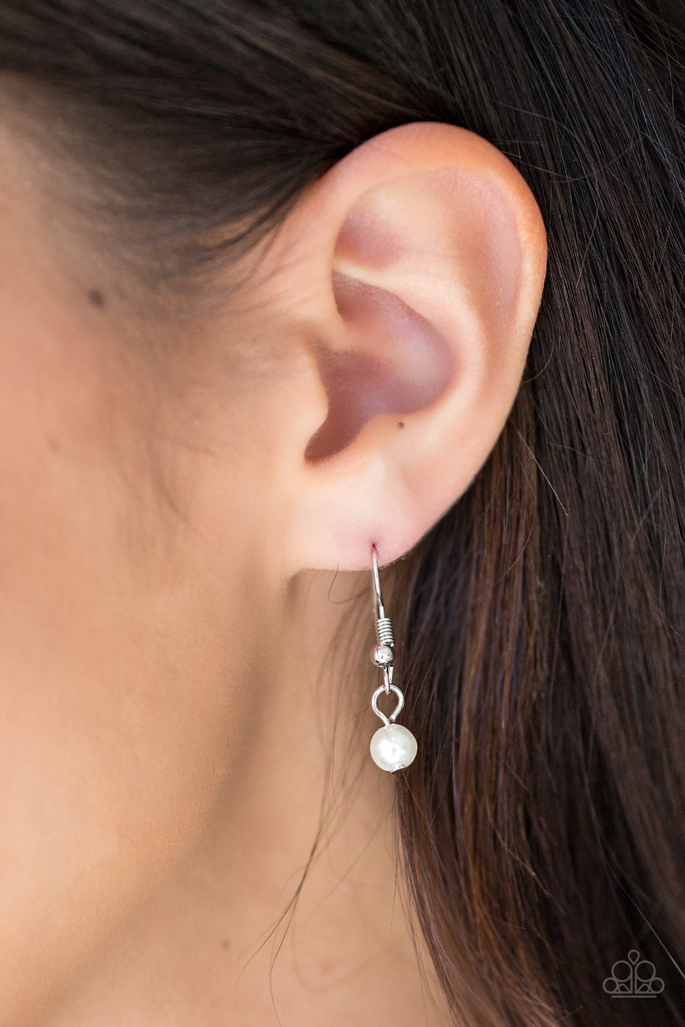 Paparazzi Spring Sophistication White Short Necklace