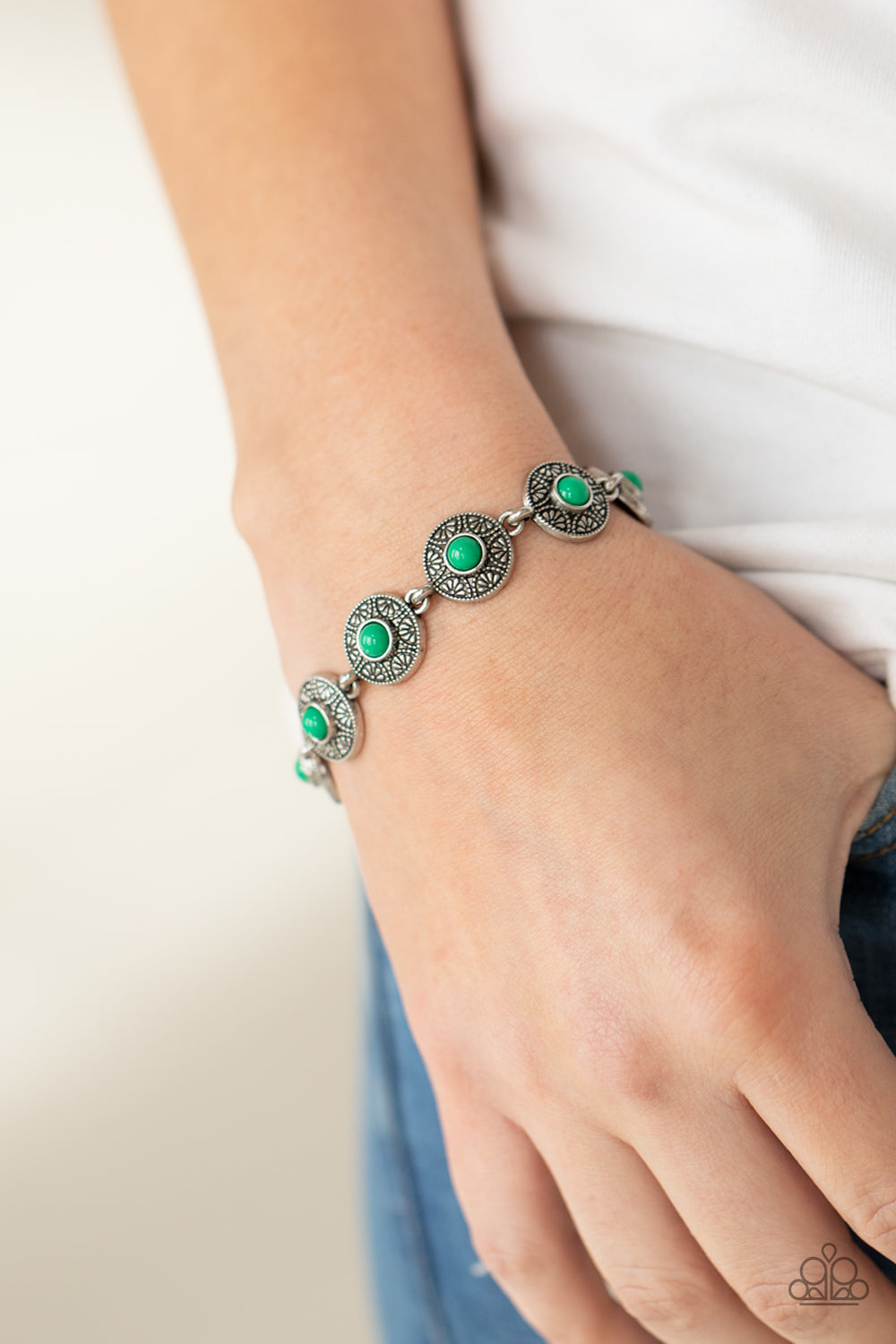 Paparazzi Springtime Special Green Clasp Bracelet