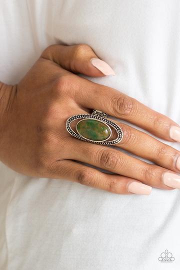Paparazzi Western Royalty Orange / Green Stone Ring
