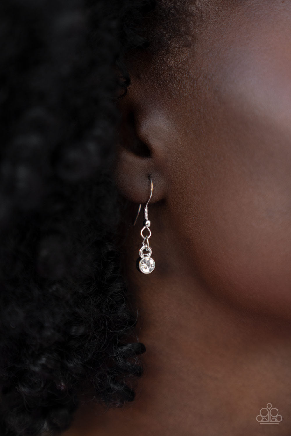 Paparazzi WIFE of the Party White Short Necklace