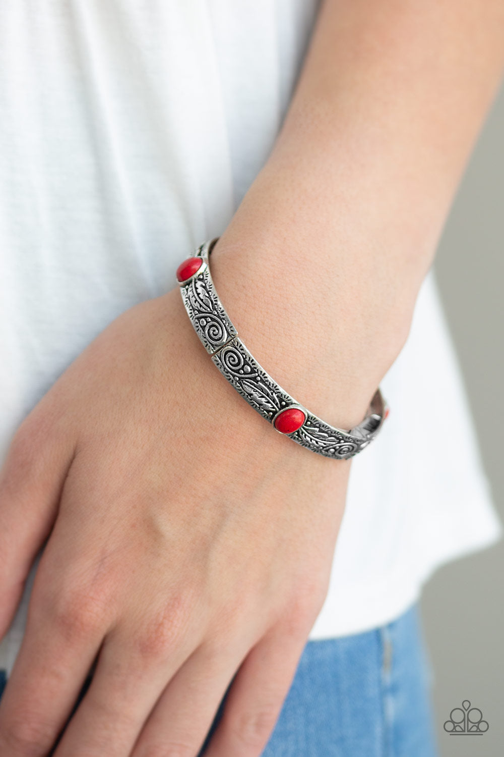 Paparazzi Wild West Story Red Stretch Bracelet - P9SE-RDXX-144XX