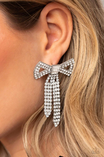 Paparazzi Just BOW With It White Post Earrings - Life of the Party August 2023 - P5PO-WTXX-375XX