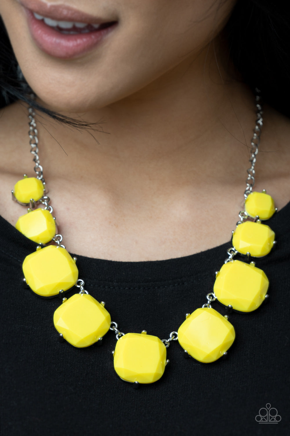 Paparazzi Prismatic Prima Donna Yellow Short Necklace - Summer Party Pack 2021