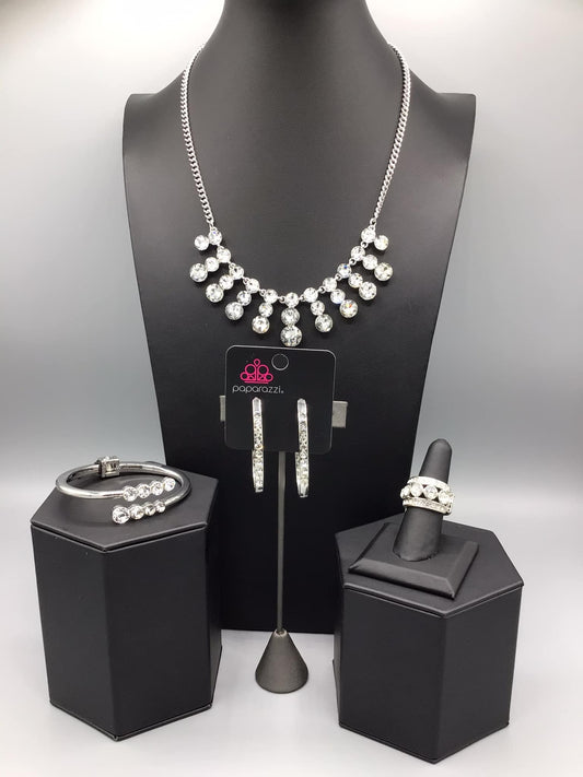 Paparazzi Fashion Fix Fiercely 5th Avenue Trend Blend - February 2021