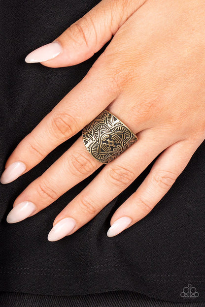 Paparazzi Argentine Arches Brass Ring - P4SE-BRXX-098XX