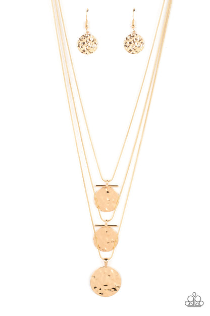 Paparazzi Dizzying Discs Gold Short Necklace - P2SE-GDXX-122XX