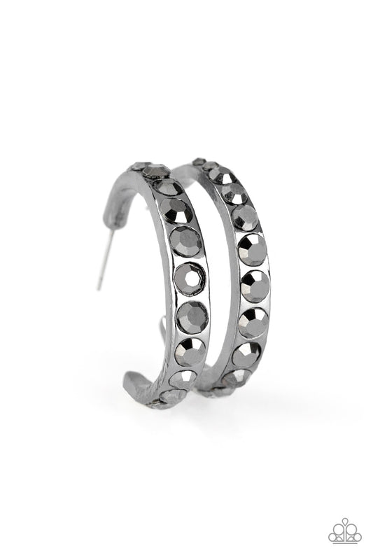 Paparazzi Welcome To Glam Town Black Post Earrings