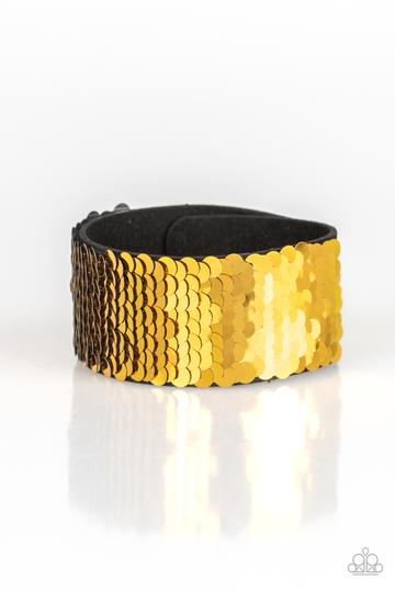 Paparazzi Mer-mazingly Mermaid Gold Single Wrap Sequin Snap Bracelet - P9DI-URGD-023XX