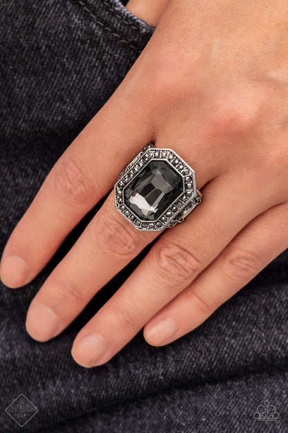 Paparazzi A Royal Welcome Silver Ring – Fashion Fix Magnificent Musings August 2022