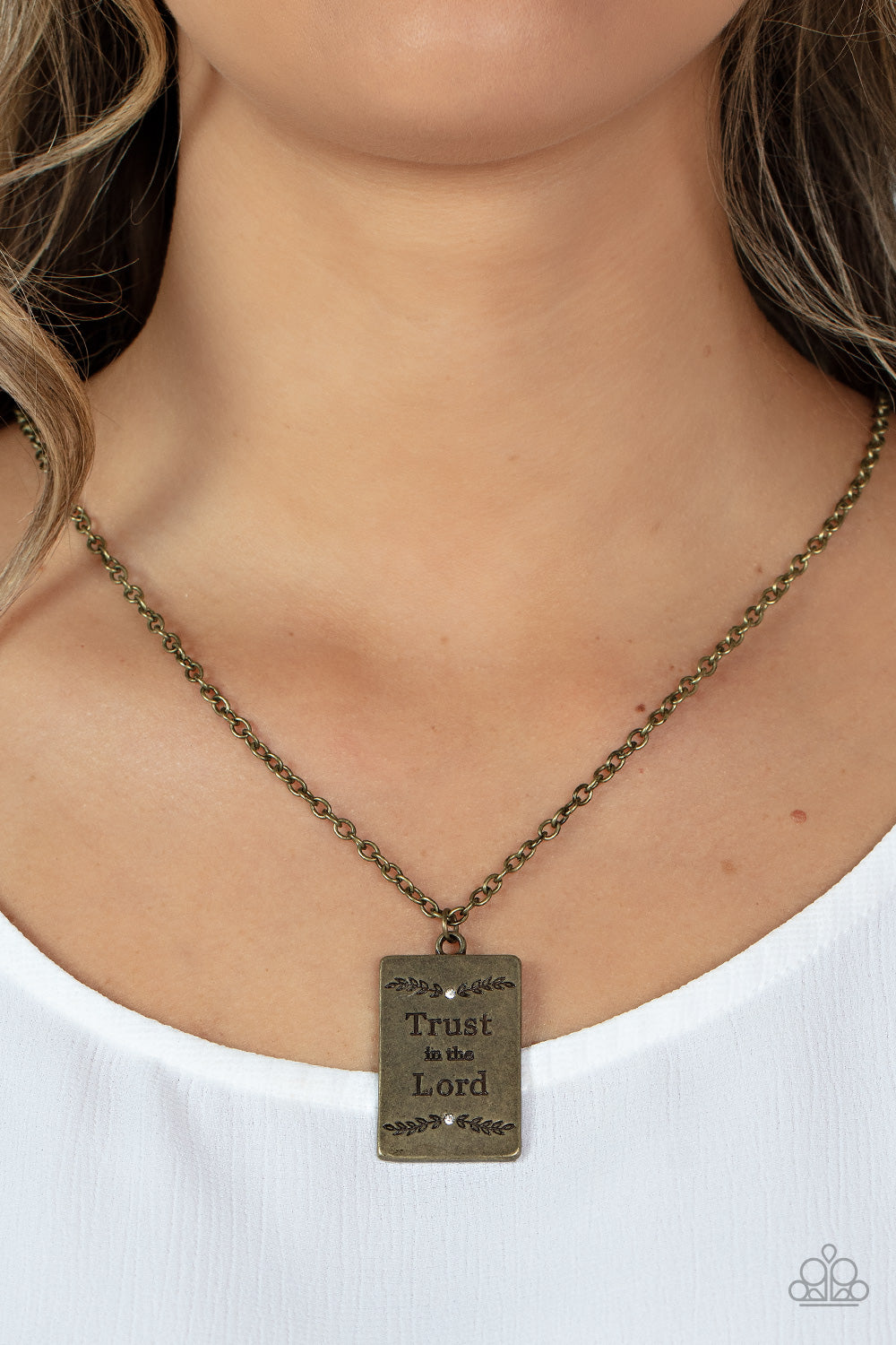 Paparazzi All About Trust Brass Short Necklace - P2WD-BRXX-131XX