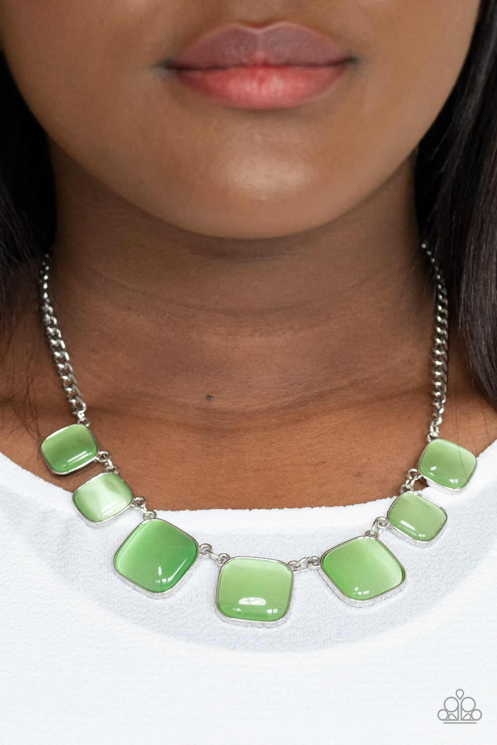 Paparazzi Aura Allure Green Short Necklace