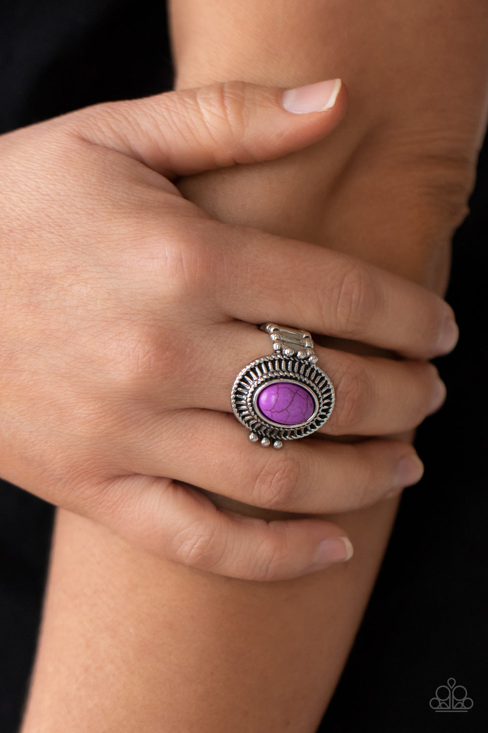 Paparazzi BADLANDS To The Bone Purple Ring