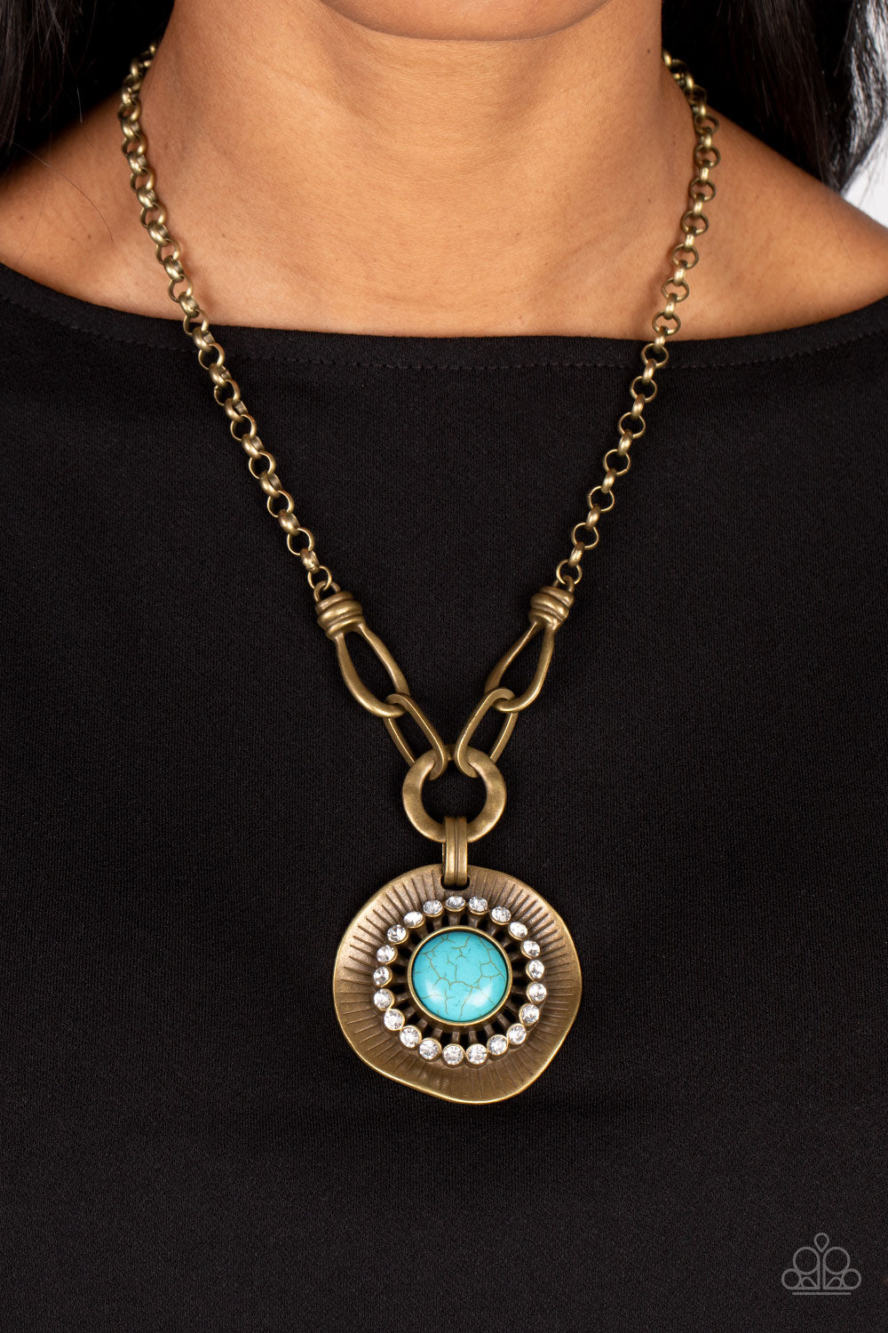 Paparazzi Badlands Treasure Hunt Brass Short Necklace - P2SE-BRXX-147XX