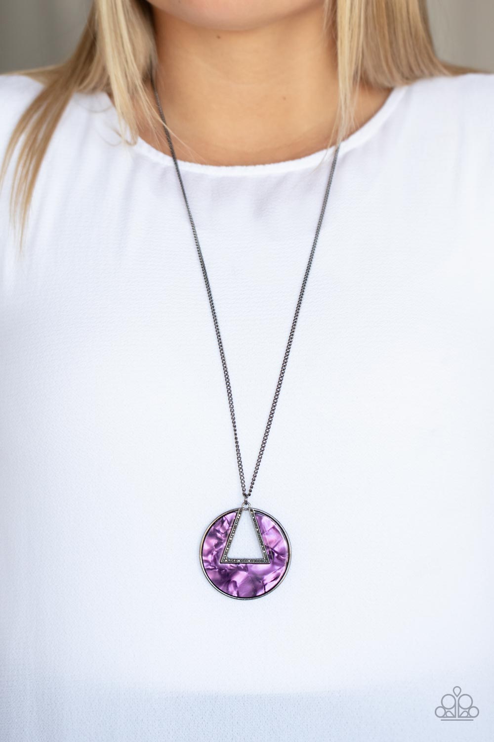 Long purple deals necklace paparazzi