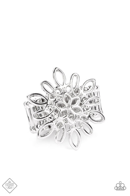 Paparazzi Coastal Chic Silver Ring - Fashion Fix Glimpses of Malibu October 2022