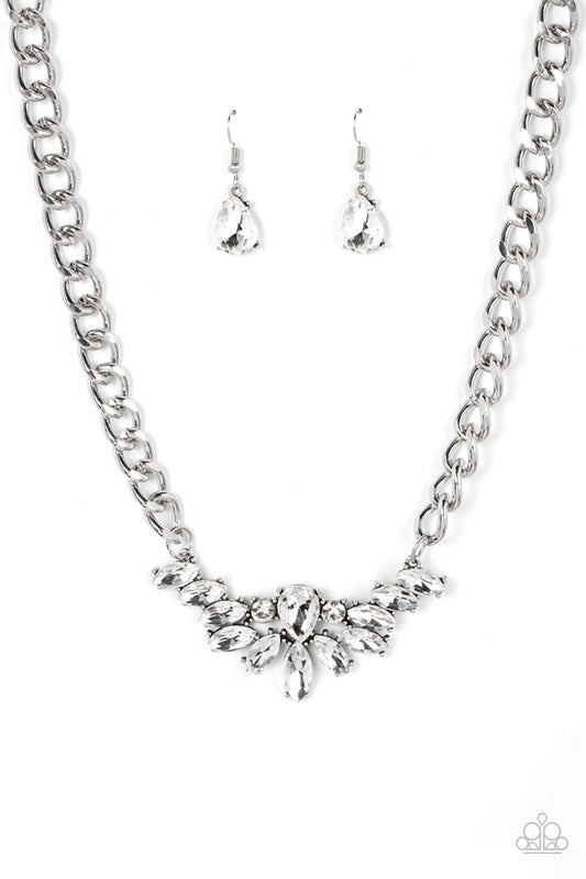 Paparazzi Come At Me White Short Necklace - P2ED-WTXX-044XX