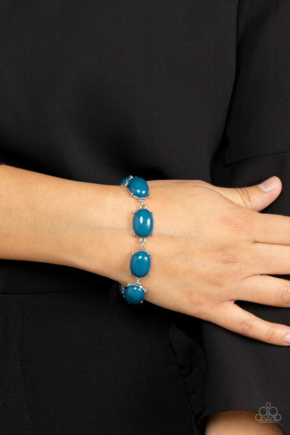 Paparazzi Confidently Colorful Blue Clasp Bracelet - P9WH-BLXX-258XX
