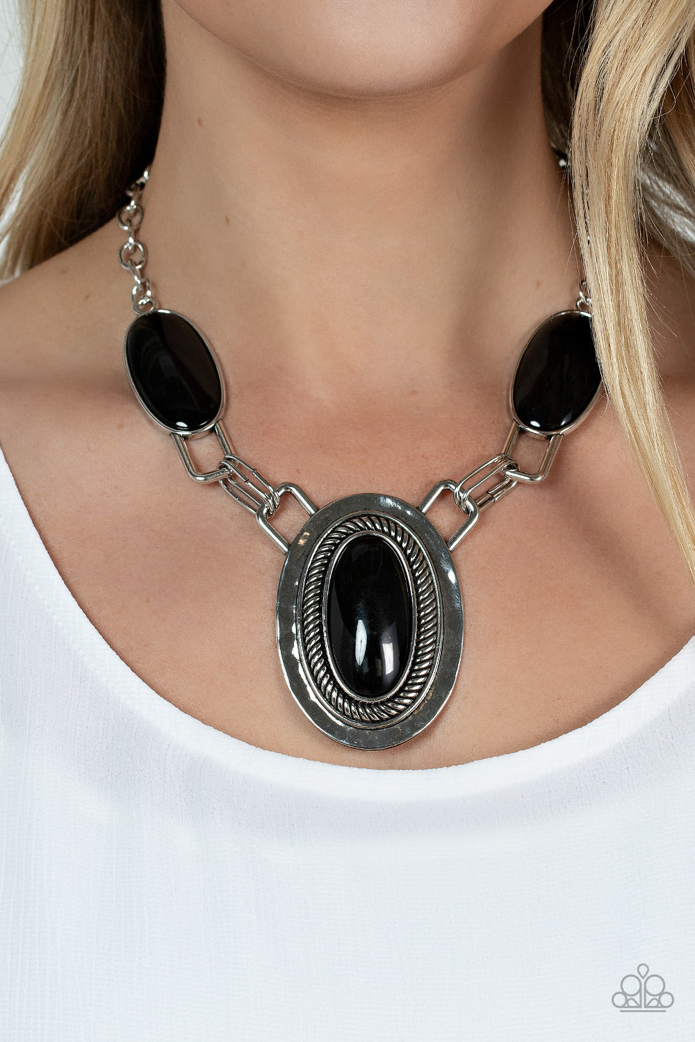 Paparazzi Count to TENACIOUS Black Short Necklace